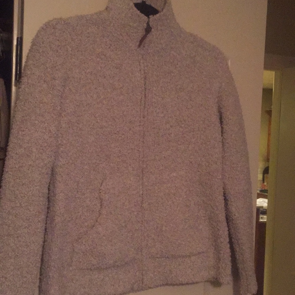 Sherpa cream colored jacket!!